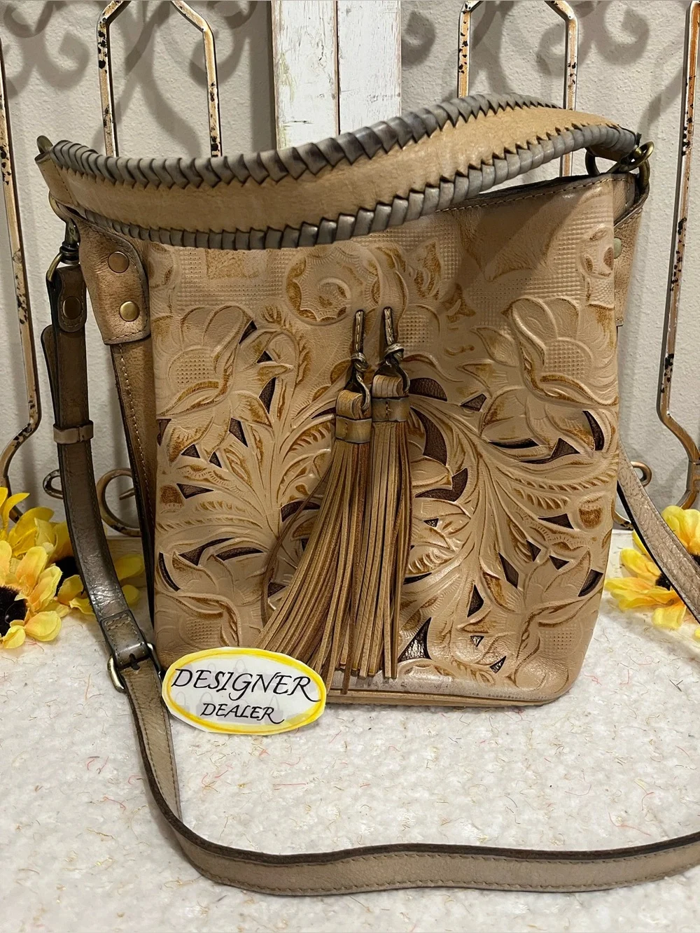 PATRICIA NASH Otavia Tooled  Leather Bucket Bag Natural Tan